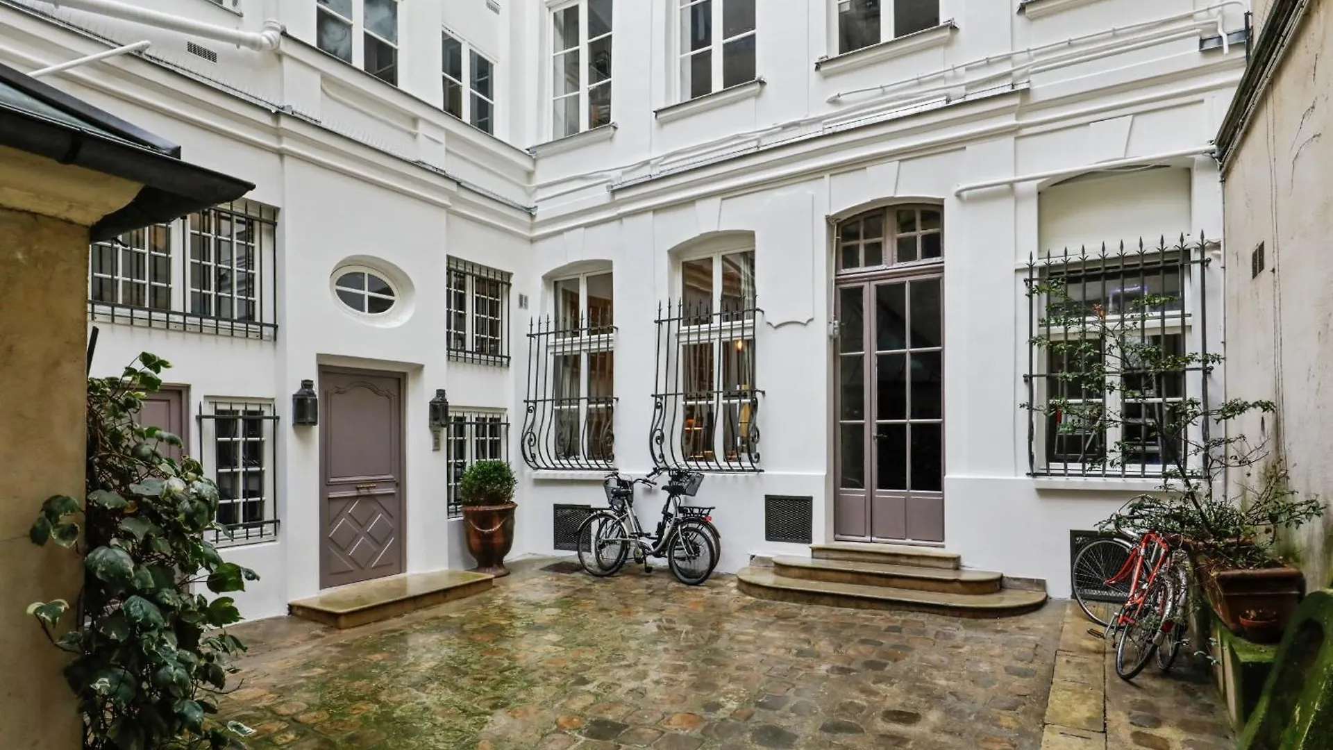 Studio Place Des Vosges - Cityapartmentstay *